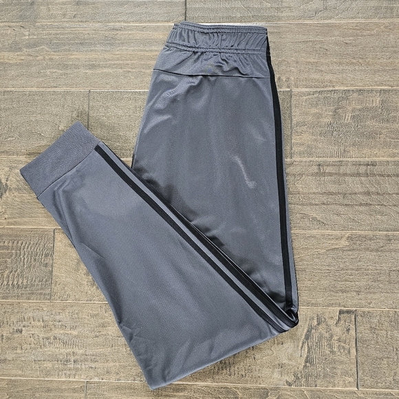 Adidas Charcoal Grey Men's Joggers with Black Side Stripes Sz Medium - Picture 6 of 8